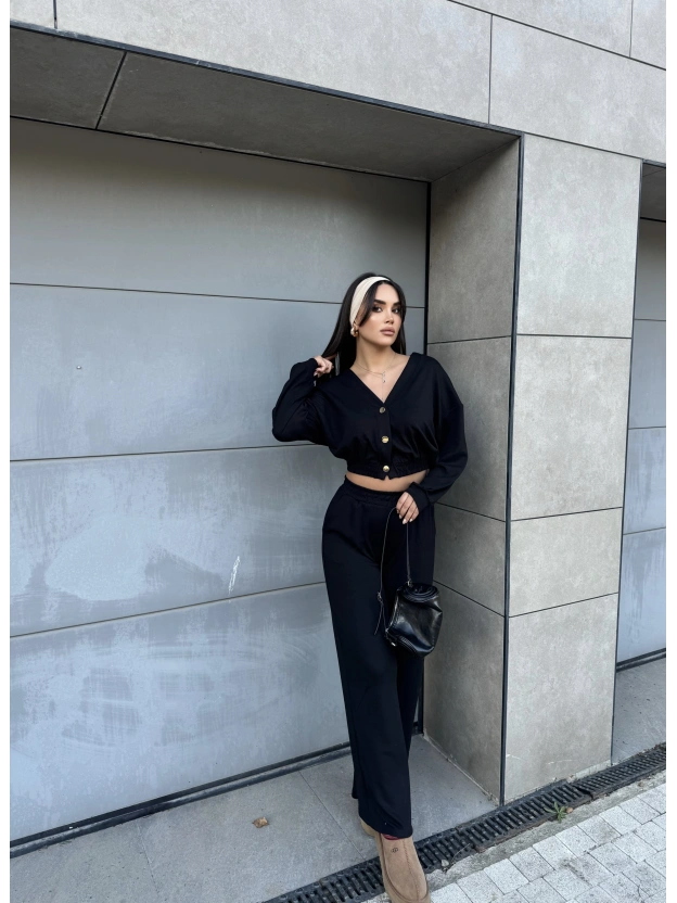 Siyah Düğmeli Modal Takım