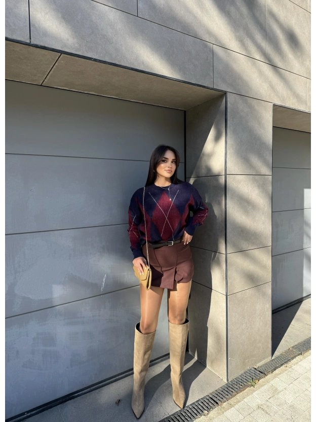 Kahverengi Yırtmaçlı Kemerli Şort Etek