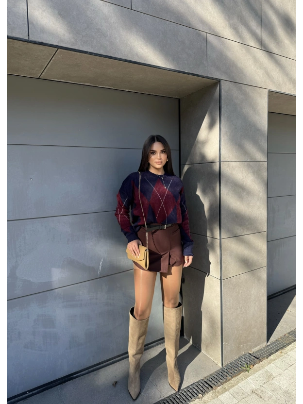 Kahverengi Yırtmaçlı Kemerli Şort Etek