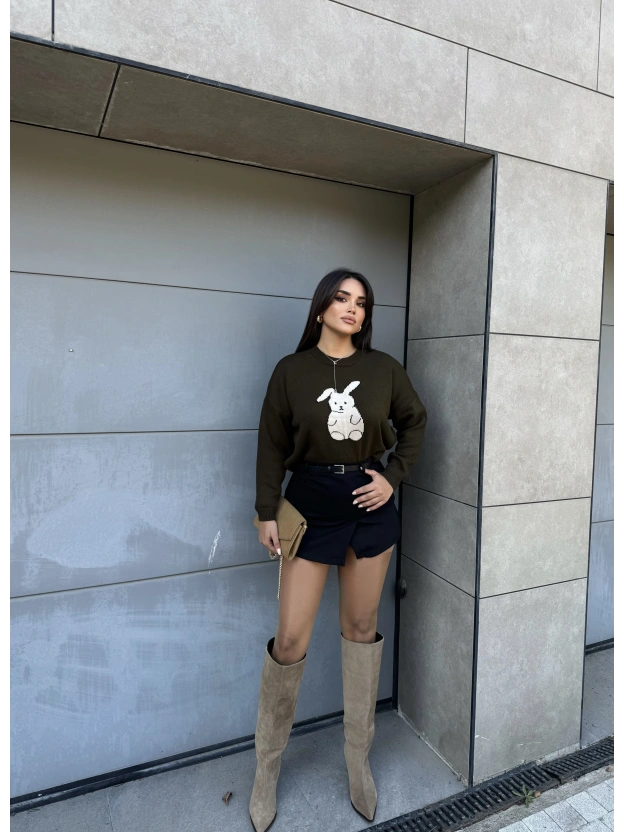 Siyah Yırtmaçlı Kemerli Şort Etek