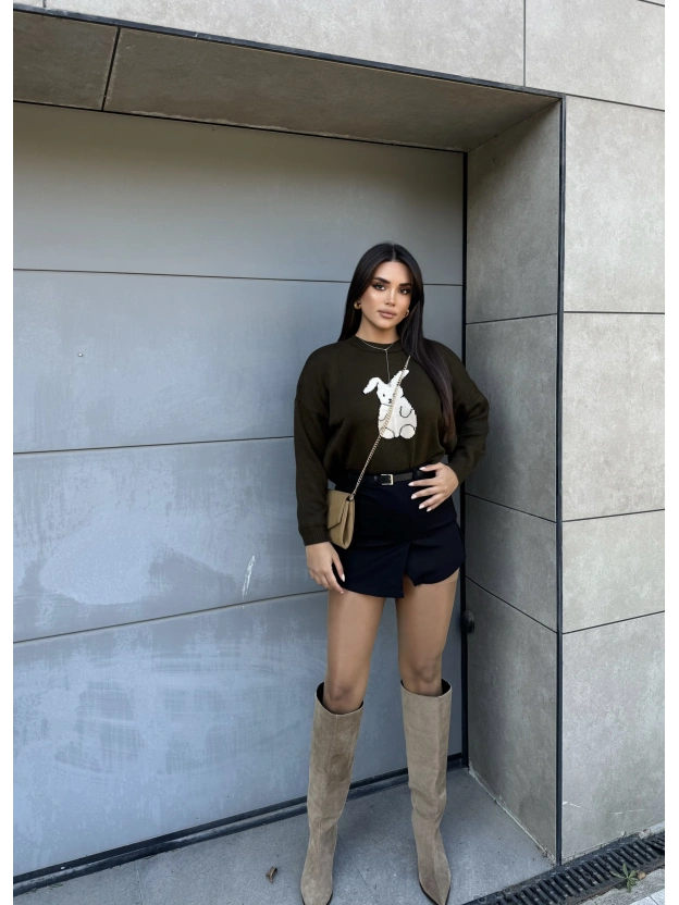 Siyah Yırtmaçlı Kemerli Şort Etek