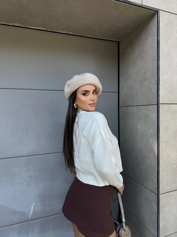 Beyaz Tavşan Desenli Kazak