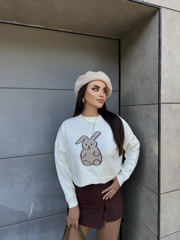 Beyaz Tavşan Desenli Kazak