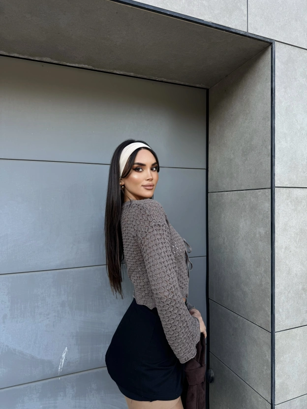 Kahverengi Ajurlu Ön Bağlamalı Triko Bluz