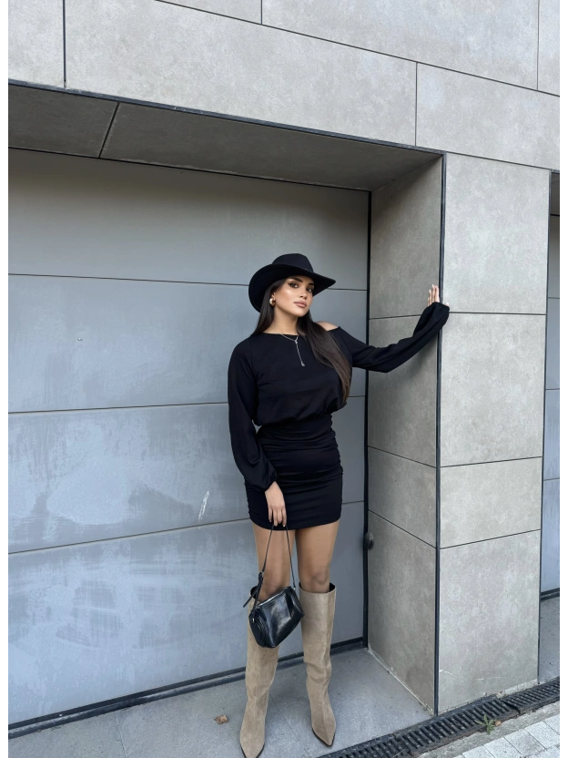 Siyah Modal Kayık Yaka Elbise