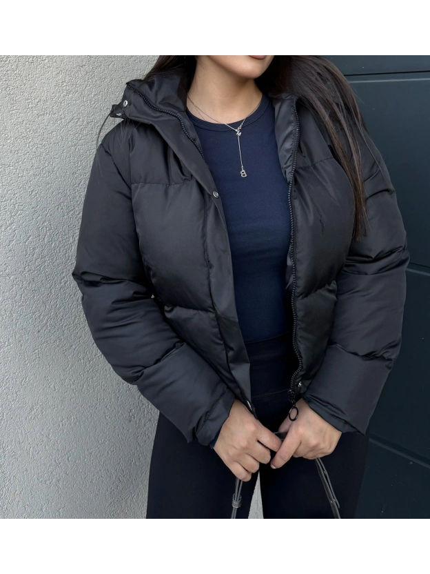 Siyah Kapüşonlu Şişme Mont