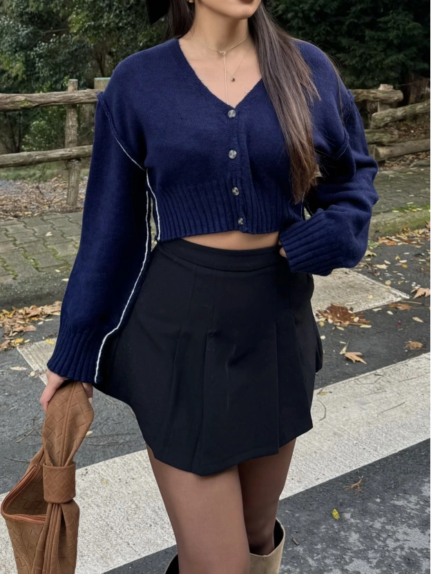 Lacivert Sırt Baskılı Crop Hırka