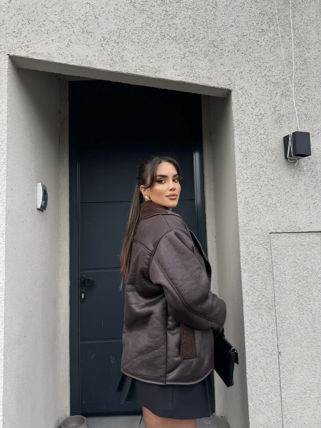 Kahverengi Lamine Peluş Mont