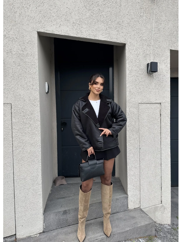 Siyah Lamine Peluş Mont