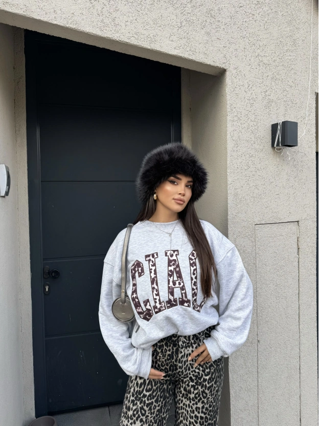 Gri Nakışlı Oversize Sweatshırt