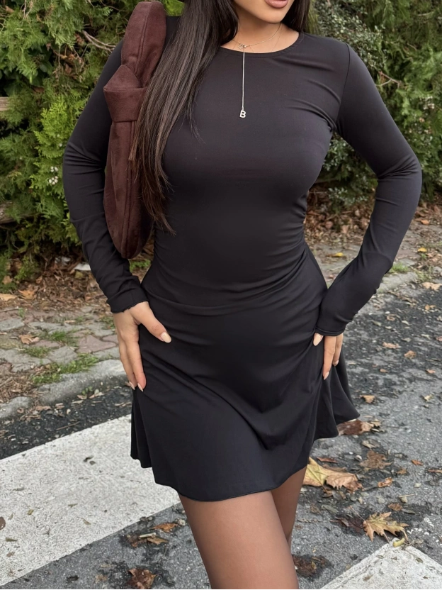 Siyah Bisiklet Yaka Volanlı Elbise