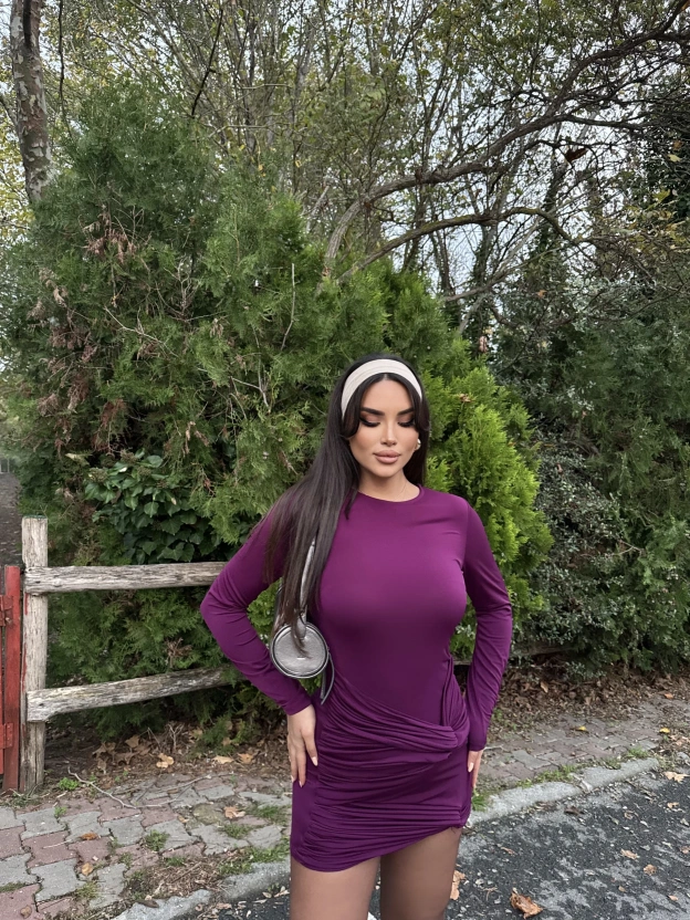 Mürdüm Burgulu Kısa Elbise