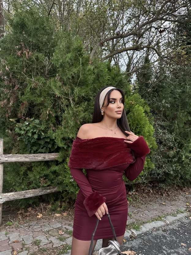 Bordo Kürklü Madonna Yaka Elbise