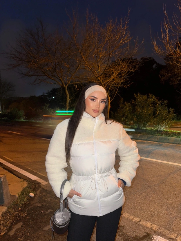 Bej Şişme Peluş Mont