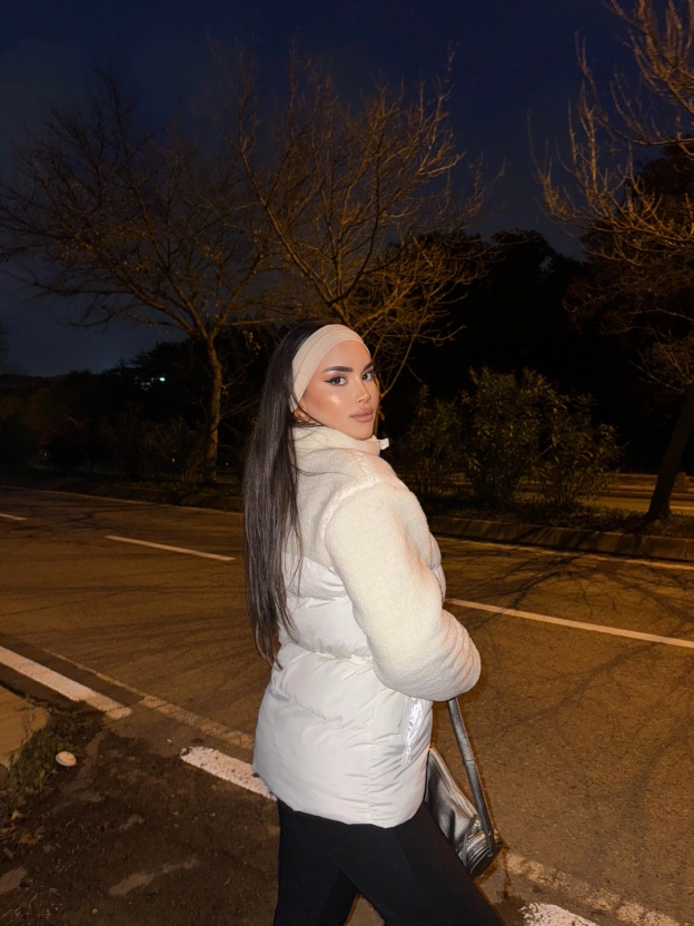 Bej Şişme Peluş Mont