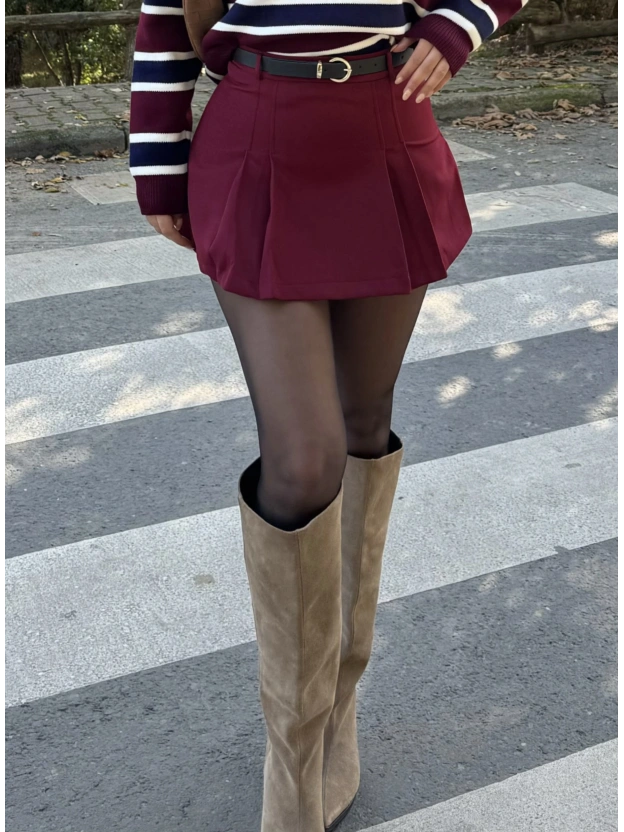 Bordo Pileli Kemerli Şort Etek