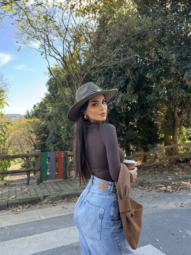 Kahverengi Basic Büzgülü Crop