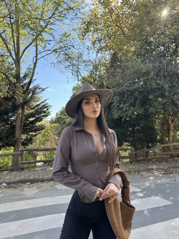 Kahverengi Korse Detay Gömlek