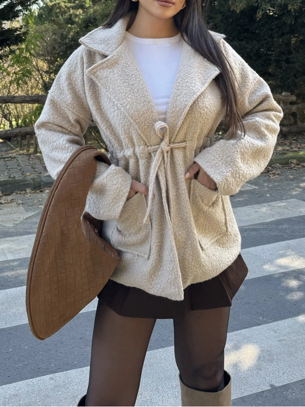 Bej Bağlamalı Tasarım Mont