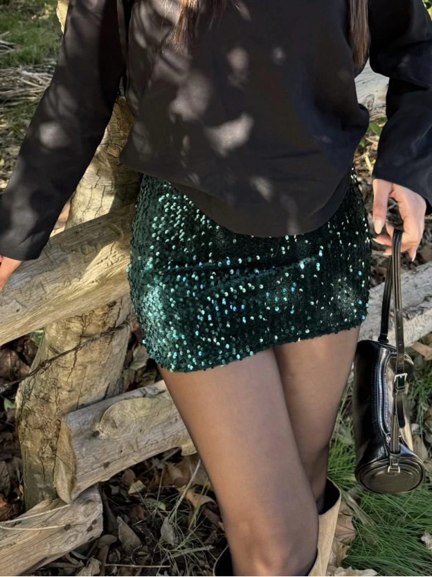 Zümrüt Yeşili Payetlli Şort Etek
