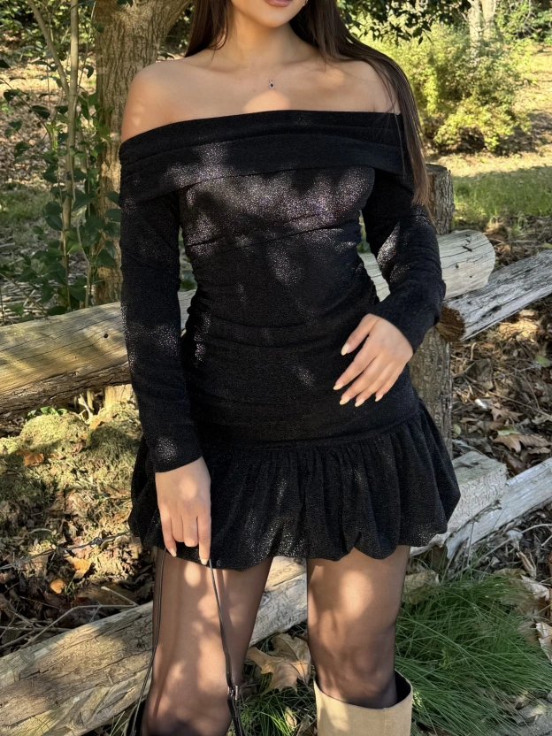 Siyah Simli Madonna Yaka Elbise