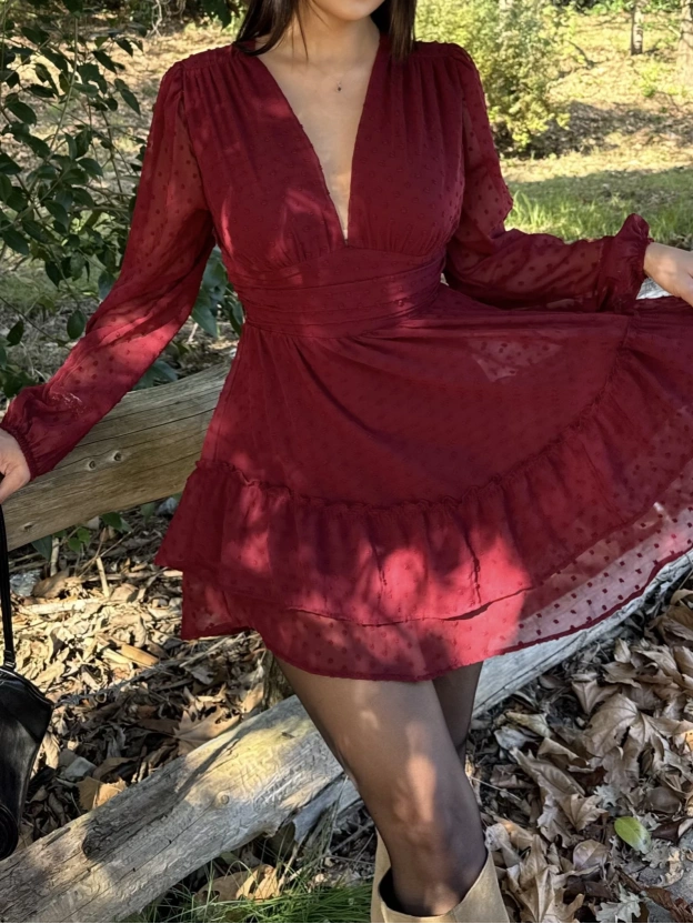 Bordo V Yaka Güpürlü Elbise