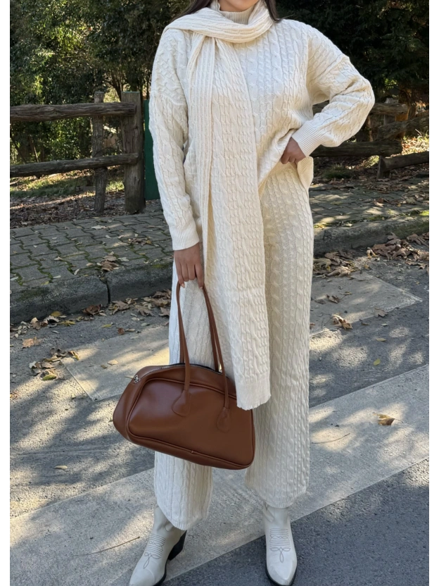 Bej Üçlü Triko Takım