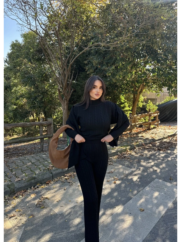 Siyah Üçlü Triko Takım