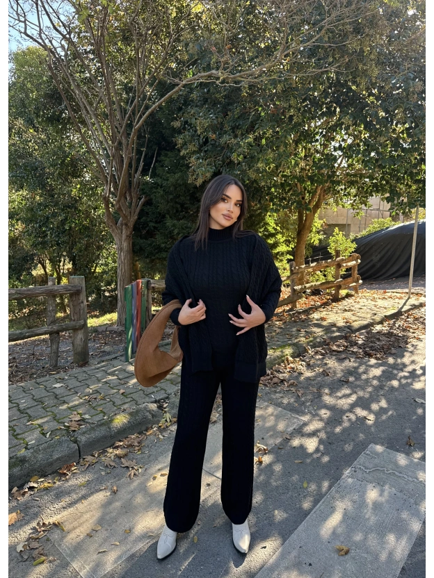 Siyah Üçlü Triko Takım