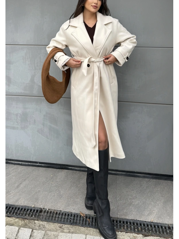 Krem Uzun Kuşaklı Kaşe Kaban