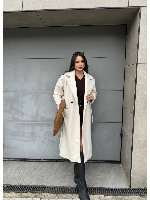 Krem Uzun Kuşaklı Kaşe Kaban