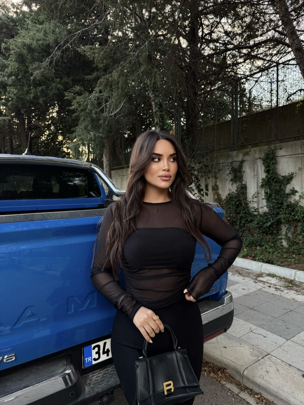 Siyah Taşlı Transparan bluz