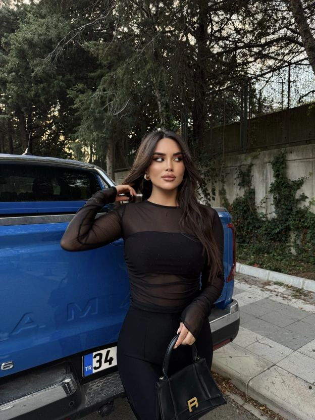 Siyah Taşlı Transparan bluz