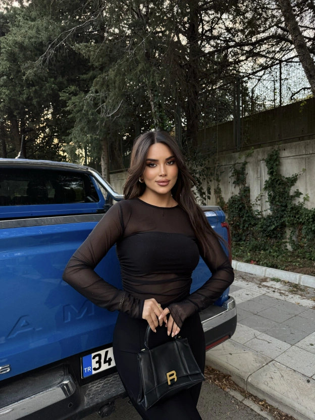 Siyah Taşlı Transparan bluz