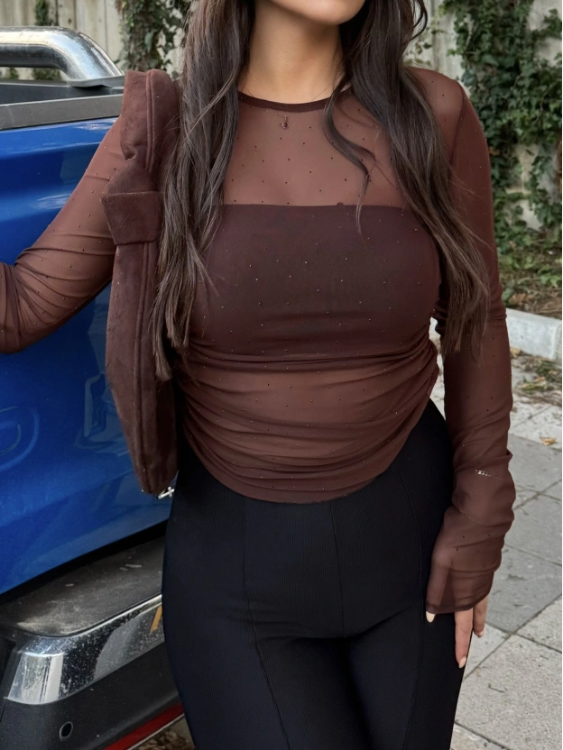 Kahverengi Taşlı Transparan bluz
