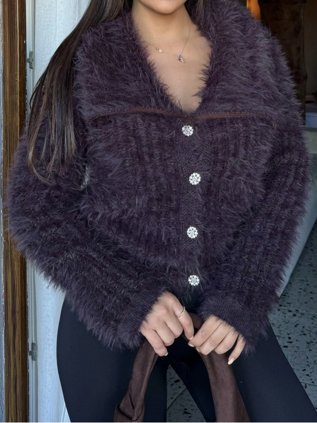 Kahverengi Polo Yaka Taşlı Yumoş Kazak