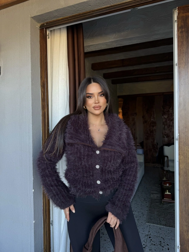 Kahverengi Polo Yaka Taşlı Yumoş Kazak