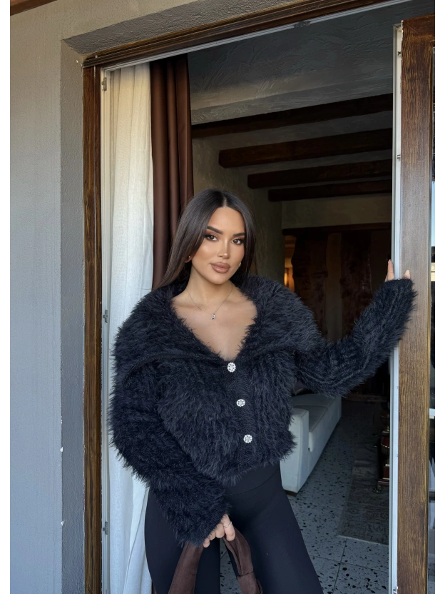 Siyah Polo Yaka Taşlı Yumoş Kazak