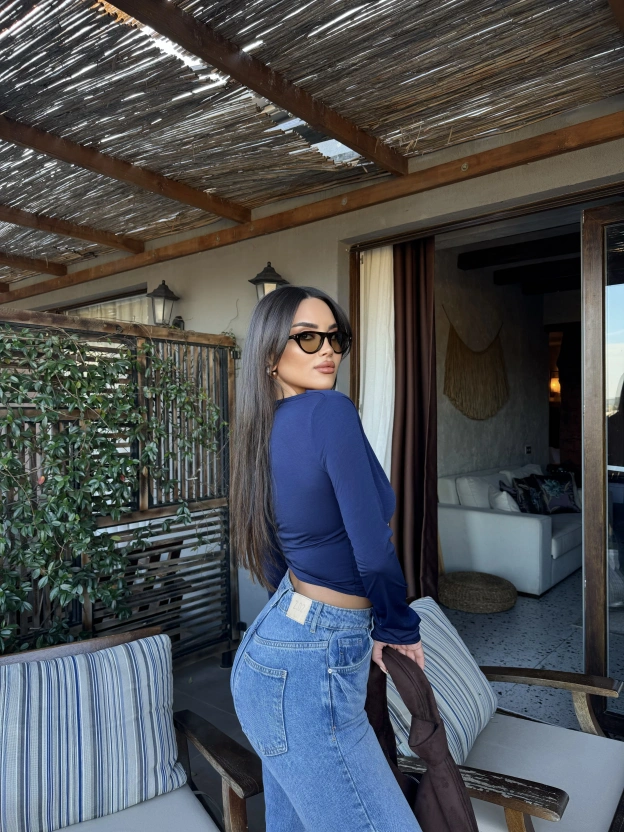 Lacivert Degaje Yaka Bluz