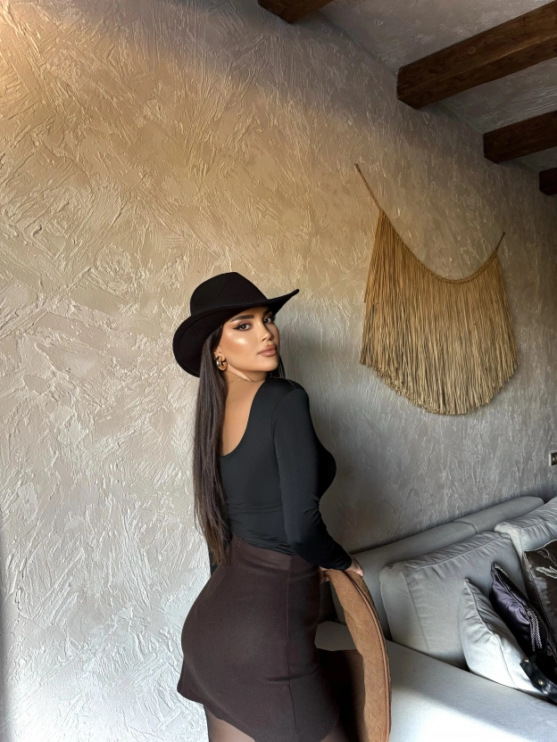 Kahverengi Yırtmaçlı Kaşe Etek