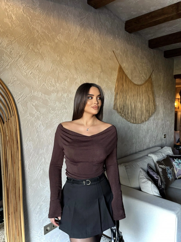 Siyah Pileli Kemerli Şort Etek