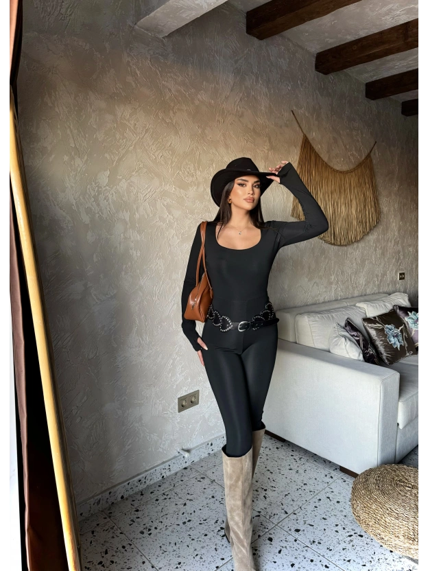 Siyah Kare Yaka Tulum