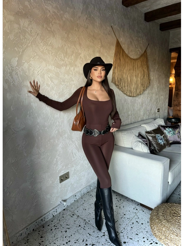 Kahverengi Kare Yaka Tulum