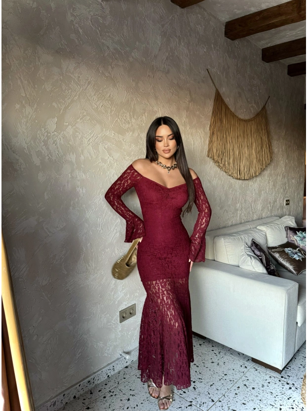 Bordo Dantelli Madonna Yaka Uzun Elbise