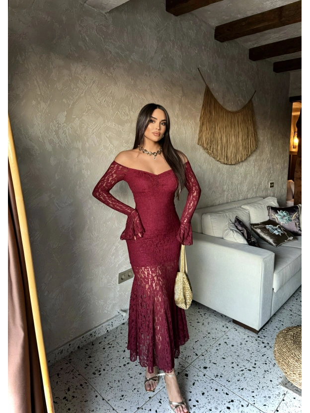 Bordo Dantelli Madonna Yaka Uzun Elbise