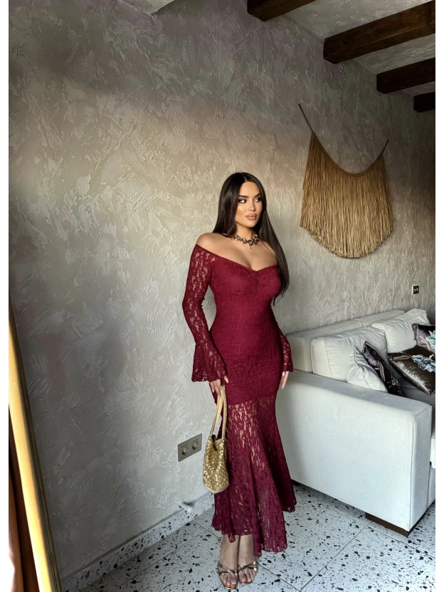 Bordo Dantelli Madonna Yaka Uzun Elbise