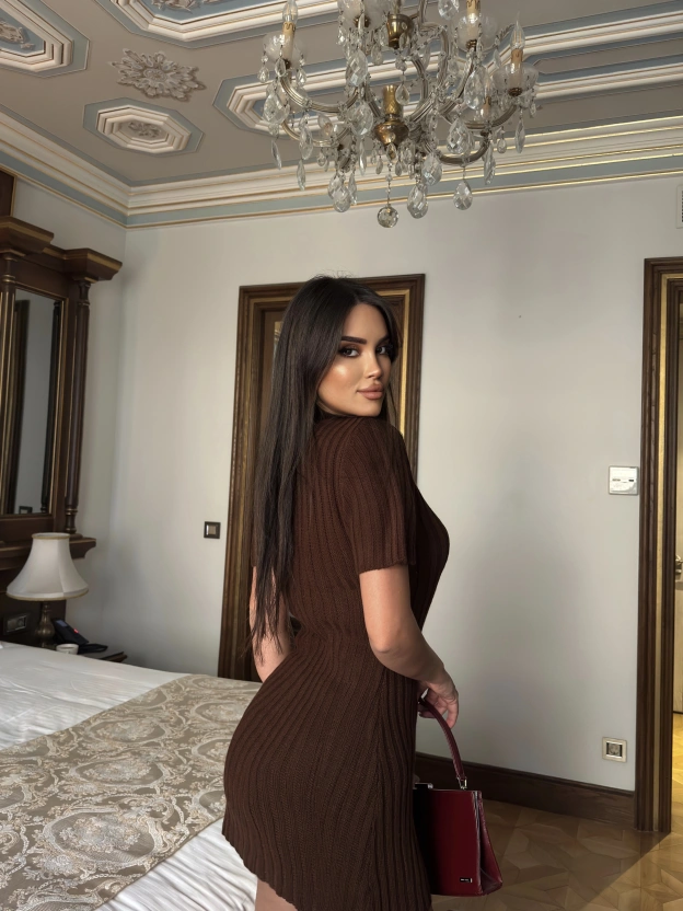 Kahverengi Kısa Kol Triko Elbise