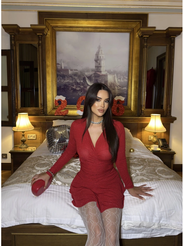 Kırmızı Simli Kruvaze Yaka Elbise