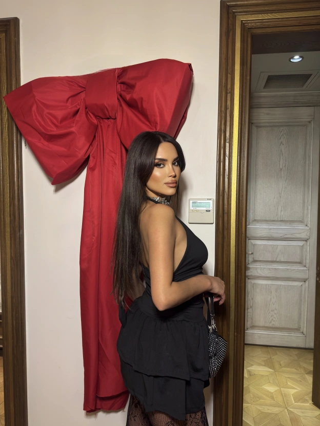 Siyah Fırfırlı Şortlu Mini Elbise