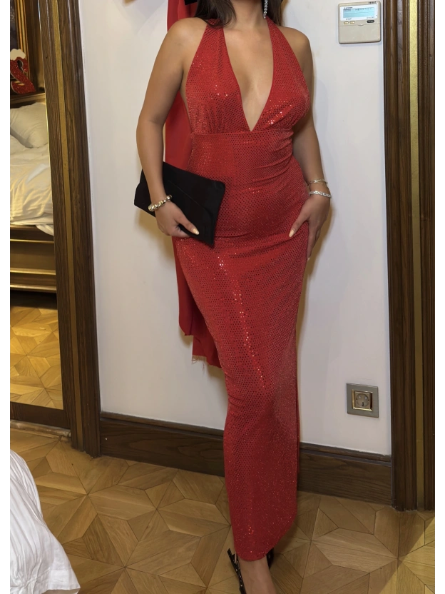 Kırmızı Payetli Boyundan Bağlamalı Uzun Elbise